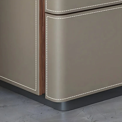 Table de chevet moderne avec tiroirs et plateau en bois et similicuir